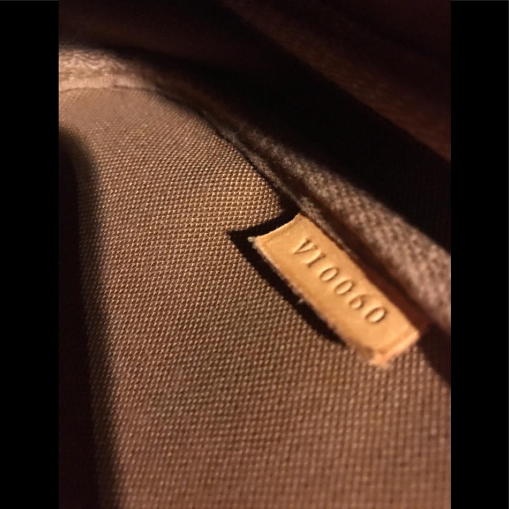 Authentic Louis Vuitton Pochette #6.7Q - Picture 6 of 8